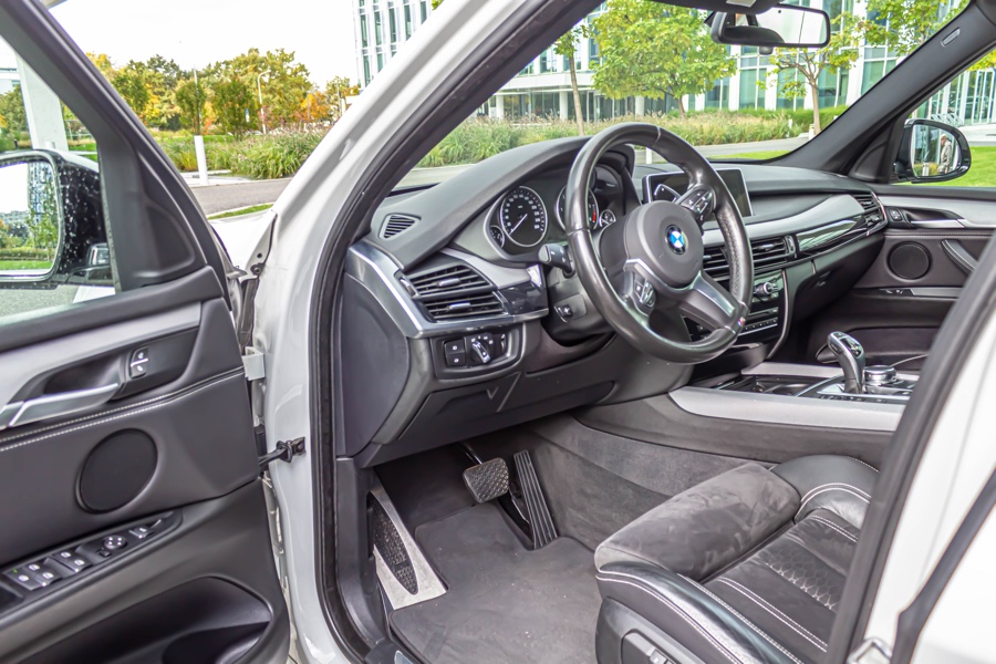 BMW X5 M-paket autopůjčovna v Praze