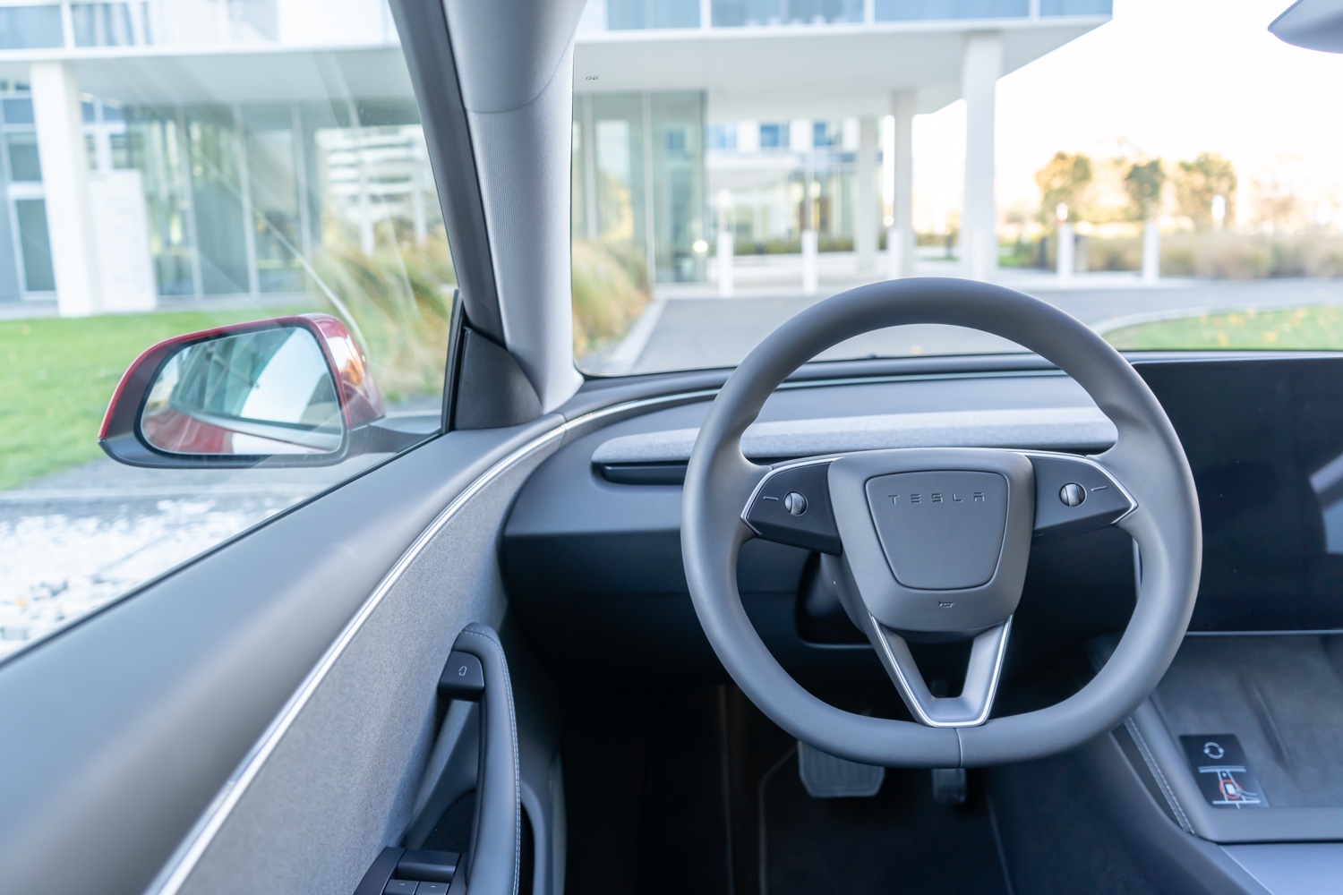 Tesla 3 půjčovna aut 